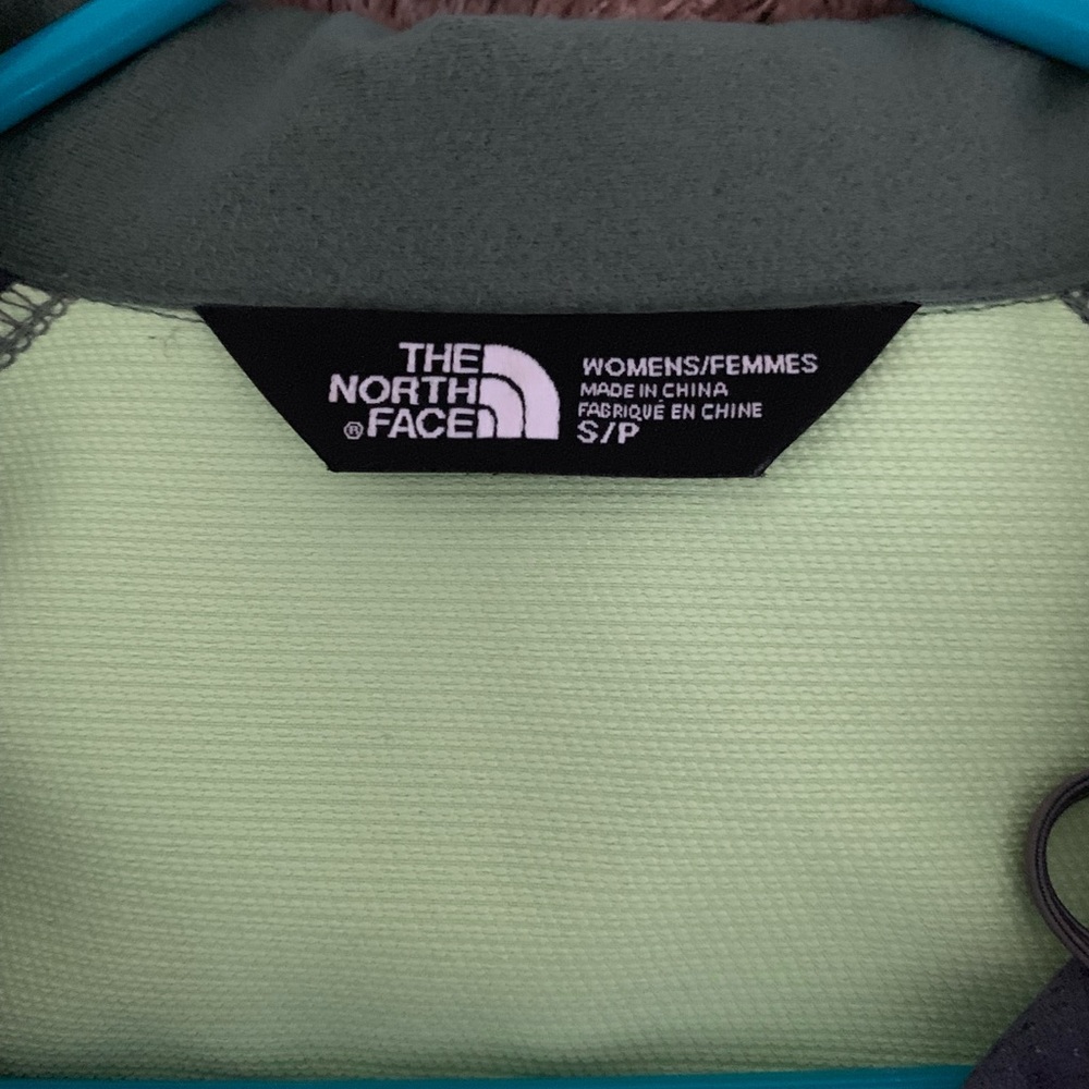 North Face Soft Shell Windstopper Jacket - image 2